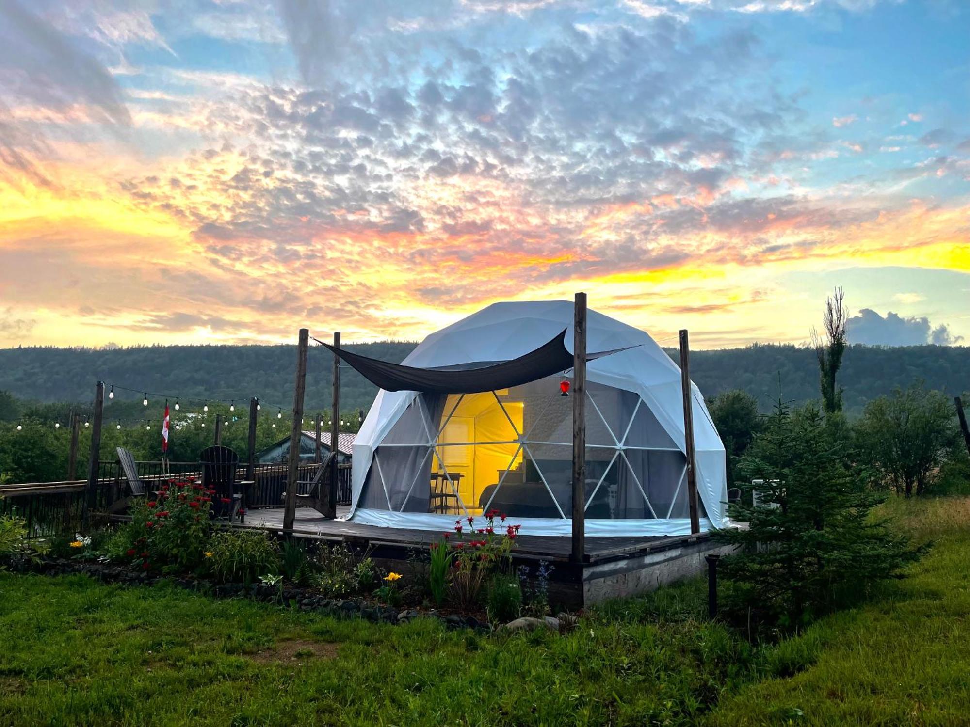 Villa Port Wade Glamping Domes Victoria Beach Exterior foto